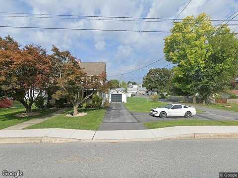 Allison, GREENCASTLE, PA 17225
