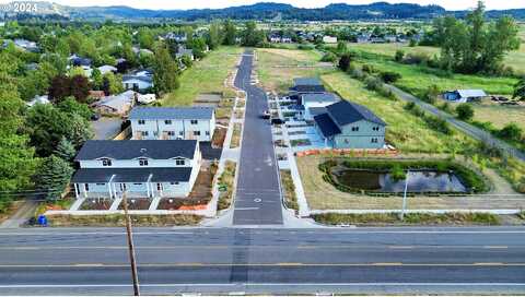 St Charles, EUGENE, OR 97402