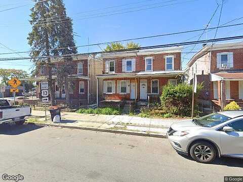 Highland Ave, Chester, PA 19013