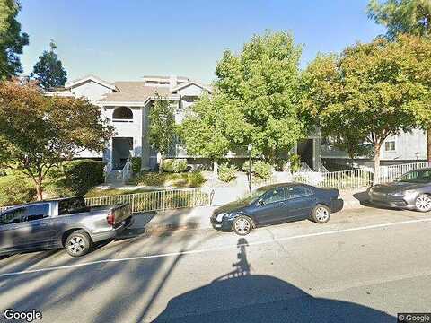 Rainbow Glen Dr, Canyon Country, CA 91351