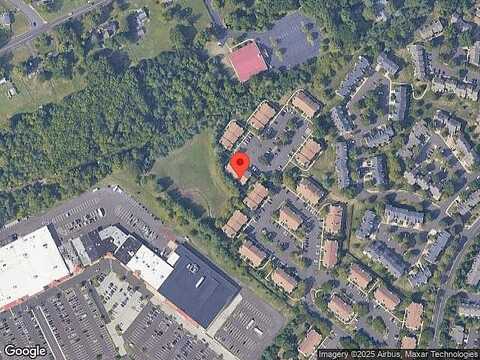 Maryannes Ct, North Wales, PA 19454