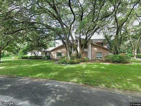 Laurence Dr, Clearwater, FL 33764