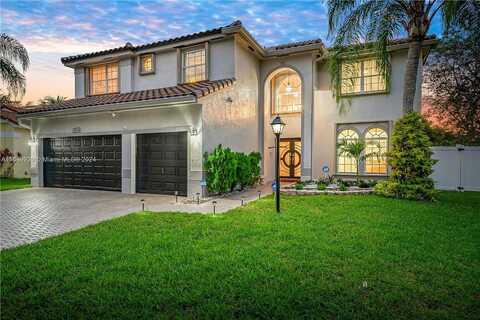 18Th, PEMBROKE PINES, FL 33028