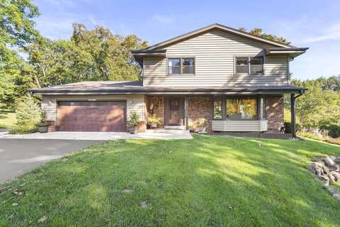 Patricia, PEWAUKEE, WI 53072