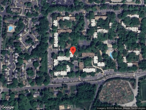 Woodburn Village Dr, Annandale, VA 22003