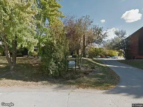 Royal Ct, Appleton, WI 54915