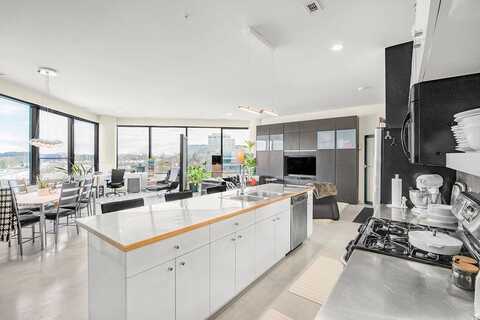 Smetana Drive #412, Minnetonka, MN 55343