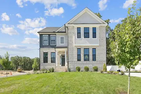 Avonwoods Dr, STAUNTON, VA 24401