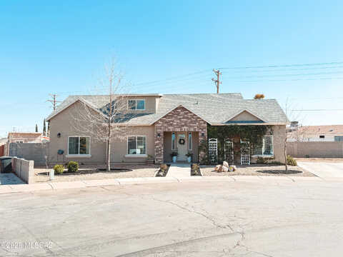 Camilla Circle, Safford, AZ 85546