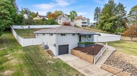 Boston, MONESSEN, PA 15062
