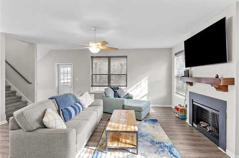 10Th Bay Street #B, Norfolk, VA 23518