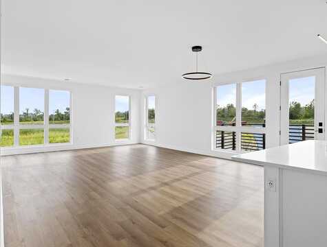 E Hemlock Drive #201, Oak Creek, WI 53154