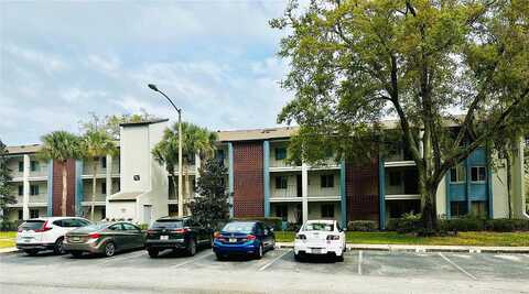 Escondido Circle #18, ALTAMONTE SPRINGS, FL 32701