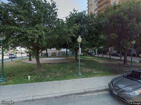 Center St Apt 403, San Antonio, TX 78202