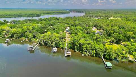 Beechers Point, WELAKA, FL 32193