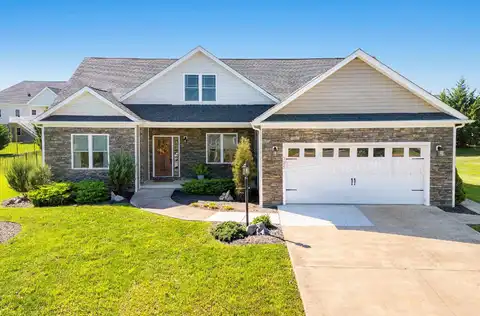 Petros, WAYNESBORO, VA 22980