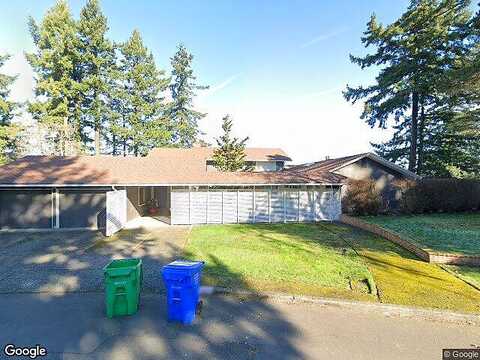 Pine, PORTLAND, OR 97215