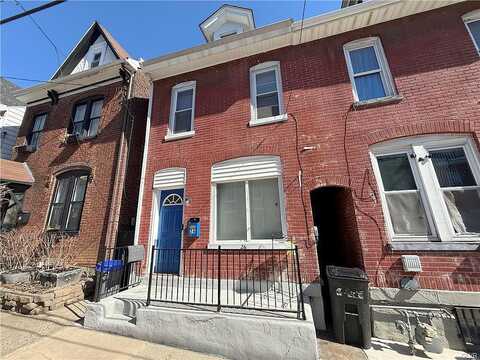 Warren, EASTON, PA 18042