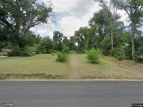 6Th, TYLER, TX 75701