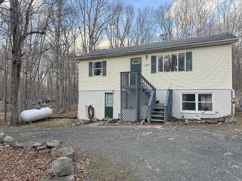 Bear, BUSHKILL, PA 18324
