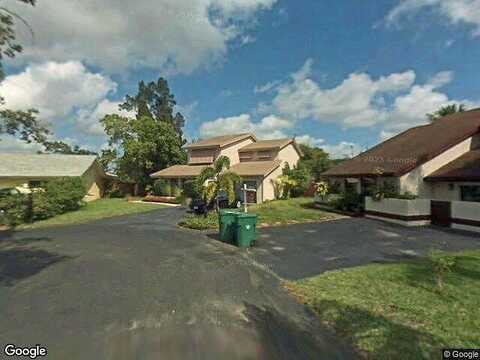 39Th, DAVIE, FL 33328