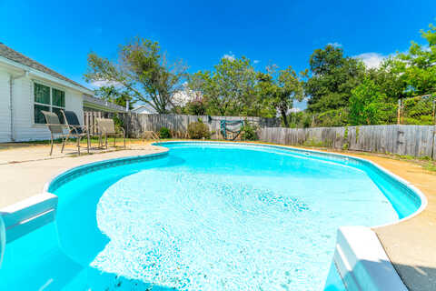 Blvd De La Parisienne, MARY ESTHER, FL 32569