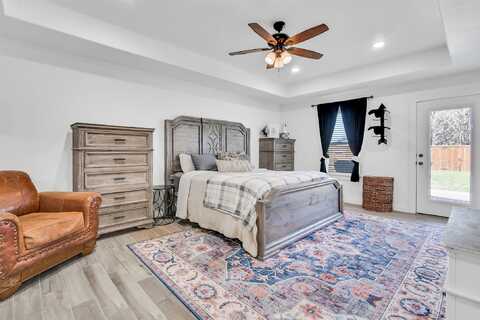 Thomas, LEONARD, TX 75452