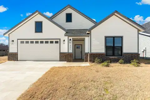 Marianne, SULPHUR SPRINGS, TX 75482