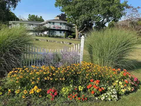 Bay Shore, STURGEON BAY, WI 54235
