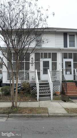 Hume Ave #A, ALEXANDRIA, VA 22301