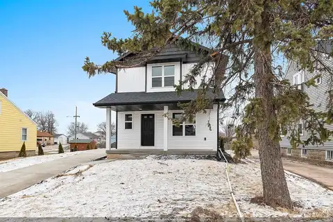N Sawyer Street, Oshkosh, WI 54902