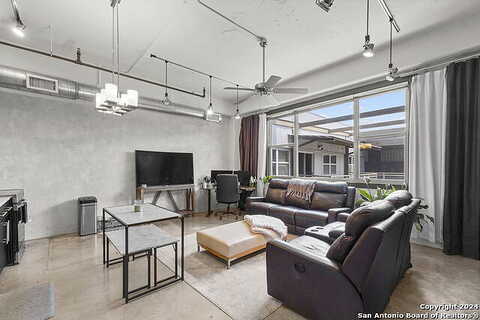 S Flores St #2213, San Antonio, TX 78204