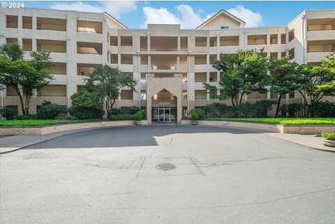W Burnside Rd #433, Portland, OR 97210