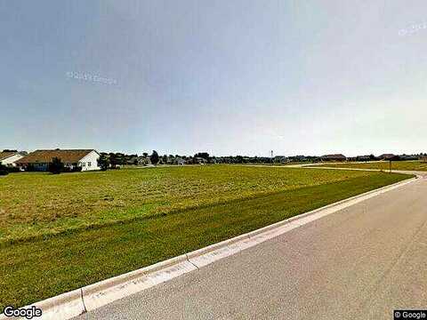 Hunter Oaks Boulevard #902, Watertown, WI 53094