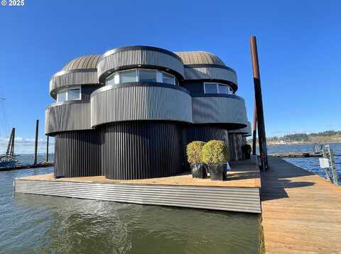 Ne Marine Dr #2, Portland, OR 97211