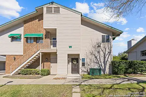 Uhr Ln #288W, San Antonio, TX 78217