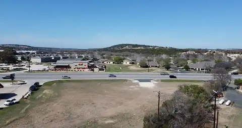 2325 Junction Hwy, Kerrville, TX 78028