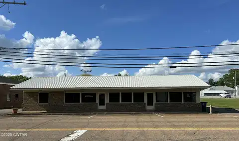 142 E Main Street, Bradford, TN 38316