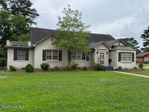 621 W Hayes Street, Ahoskie, NC 27910
