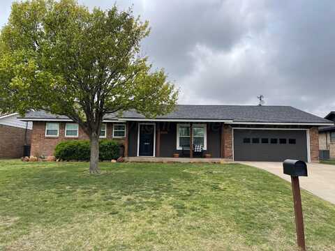 1711 N Holly Lane, Pampa, TX 79065