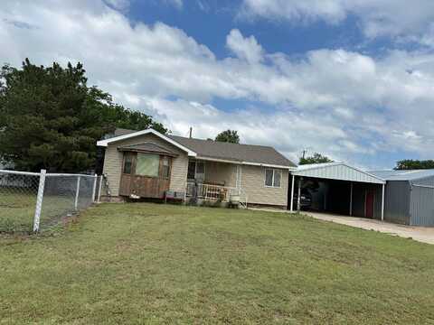 407 Farmer Avenue, Stinnett, TX 79083