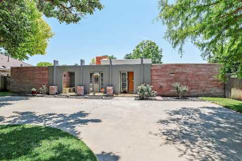 6813 CLUB MEADOWS Drive, Amarillo, TX 79124