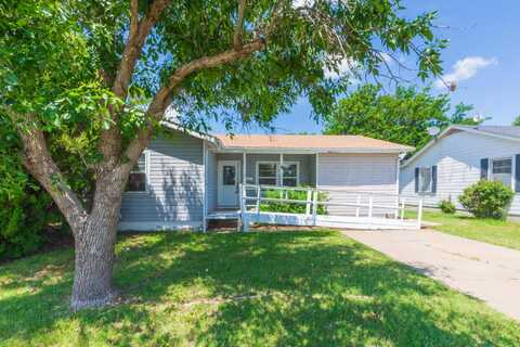 219 N Maddox Avenue, Dumas, TX 79029