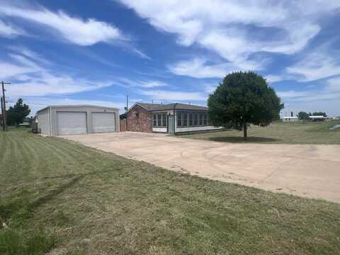 901 E 3RD Street, Panhandle, TX 79068