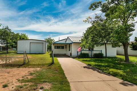 626 N Armstrong Avenue, Tulia, TX 79088
