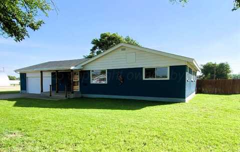 702 N Fulton Street, Stratford, TX 79084