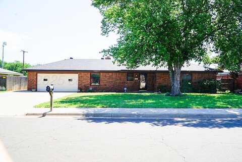 8403 Whittier Drive, Amarillo, TX 79110