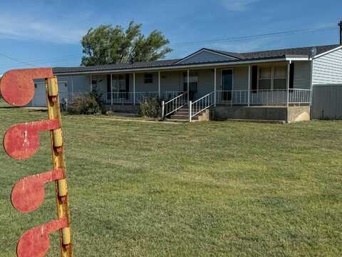 11520 HWY 687, Stinnett, TX 79083