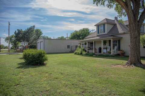 400 W 7th Street, Panhandle, TX 79068