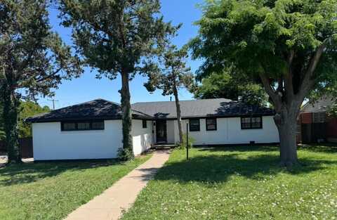3701 WESTLAWN Avenue, Amarillo, TX 79102